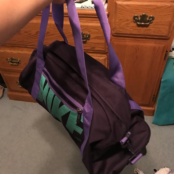 Nike Gym Bag - Picture 2 of 4